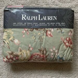 NWT Ralph Lauren Charlotte IV Floral Queen Premium Fitted Sheet- Hard to find!